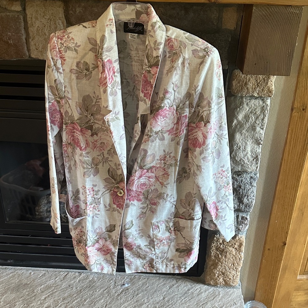 Floral Blazer in Pink and Cream